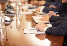 ҚАЗАҚСТАНҒА БІРПАЛАТАЛЫ ПАРЛАМЕНТКЕ КӨШУ НЕ БЕРЕДІ?