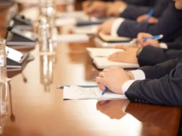 ҚАЗАҚСТАНҒА БІРПАЛАТАЛЫ ПАРЛАМЕНТКЕ КӨШУ НЕ БЕРЕДІ?